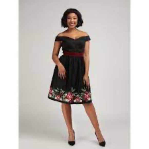 Collectif Dresses & Skirts - Collectif Lilith Festive Floral Swing Dress NWT